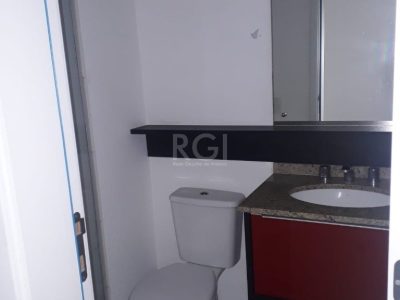 Apartamento à venda com 67m², 2 quartos, 1 suíte, 1 vaga no bairro São Geraldo em Porto Alegre - Foto 13