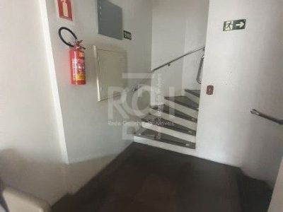 Apartamento à venda com 61m², 2 quartos, 1 vaga no bairro Partenon em Porto Alegre - Foto 14