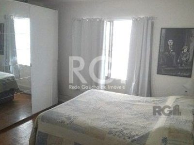 Apartamento à venda com 76m², 2 quartos no bairro Petrópolis em Porto Alegre - Foto 4