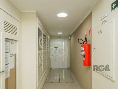 Apartamento à venda com 76m², 2 quartos no bairro Petrópolis em Porto Alegre - Foto 15