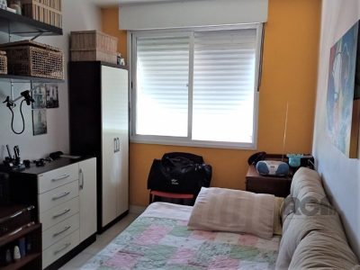 Apartamento à venda com 60m², 2 quartos, 1 vaga no bairro Medianeira em Porto Alegre - Foto 15