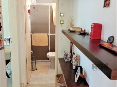 Apartamento à venda com 60m², 2 quartos, 1 vaga no bairro Medianeira em Porto Alegre - Foto 12