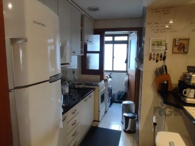 Apartamento à venda com 82m², 2 quartos, 1 suíte, 4 vagas no bairro Tristeza em Porto Alegre - Foto 9