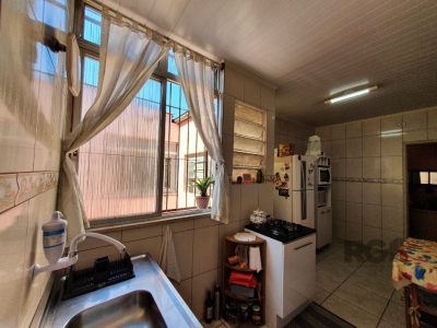 Apartamento à venda com 70m², 2 quartos no bairro Medianeira em Porto Alegre - Foto 10