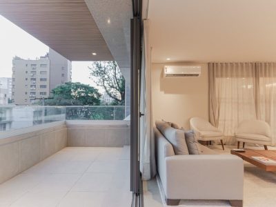 Apartamento à venda com 268m², 3 quartos, 3 suítes, 4 vagas no bairro Rio Branco em Porto Alegre - Foto 32