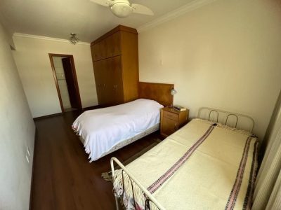 Apartamento à venda com 102m², 2 quartos, 1 suíte, 1 vaga no bairro Menino Deus em Porto Alegre - Foto 32