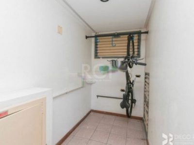 Apartamento à venda com 67m², 2 quartos, 1 vaga no bairro Passo d'Areia em Porto Alegre - Foto 12