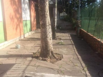 Casa à venda com 100m², 3 quartos, 2 vagas no bairro Glória em Porto Alegre - Foto 9