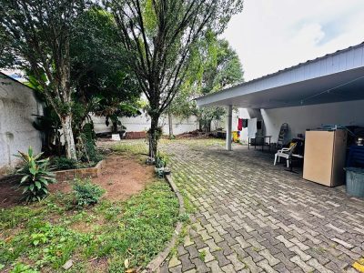 Casa à venda com 278m², 4 quartos, 10 vagas no bairro Floresta em Porto Alegre - Foto 22