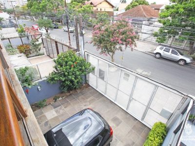 Casa à venda com 151m², 3 quartos, 1 suíte, 2 vagas no bairro Partenon em Porto Alegre - Foto 19