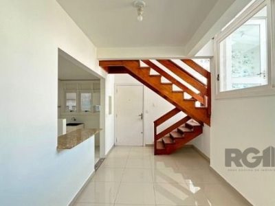 Apartamento à venda com 122m², 3 quartos, 1 suíte, 2 vagas no bairro Ipanema em Porto Alegre - Foto 3