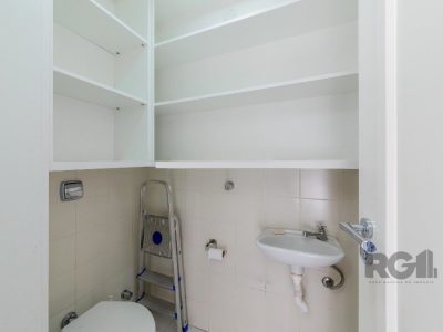 Apartamento à venda com 97m², 2 quartos, 2 suítes, 2 vagas no bairro Auxiliadora em Porto Alegre - Foto 10