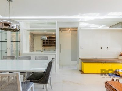 Apartamento à venda com 97m², 2 quartos, 2 suítes, 2 vagas no bairro Auxiliadora em Porto Alegre - Foto 5