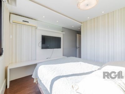 Apartamento à venda com 97m², 2 quartos, 2 suítes, 2 vagas no bairro Auxiliadora em Porto Alegre - Foto 12