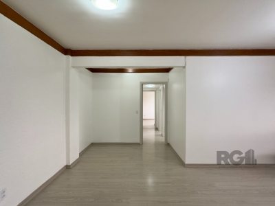 Apartamento à venda com 94m², 3 quartos, 1 suíte, 1 vaga no bairro Menino Deus em Porto Alegre - Foto 5