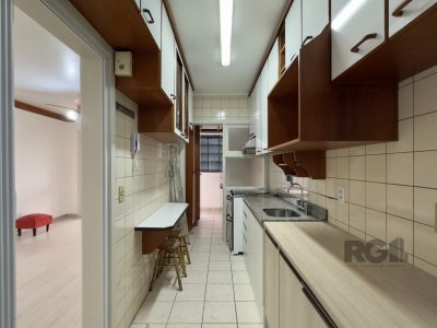 Apartamento à venda com 94m², 3 quartos, 1 suíte, 1 vaga no bairro Menino Deus em Porto Alegre - Foto 21