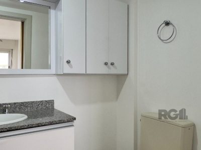 Apartamento à venda com 94m², 3 quartos, 1 suíte, 1 vaga no bairro Menino Deus em Porto Alegre - Foto 36