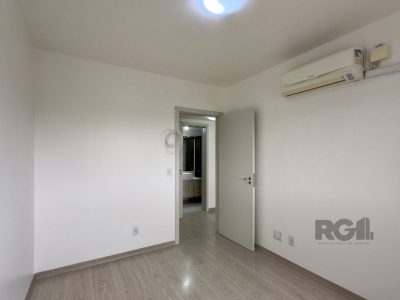 Apartamento à venda com 94m², 3 quartos, 1 suíte, 1 vaga no bairro Menino Deus em Porto Alegre - Foto 46