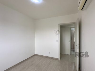 Apartamento à venda com 94m², 3 quartos, 1 suíte, 1 vaga no bairro Menino Deus em Porto Alegre - Foto 47