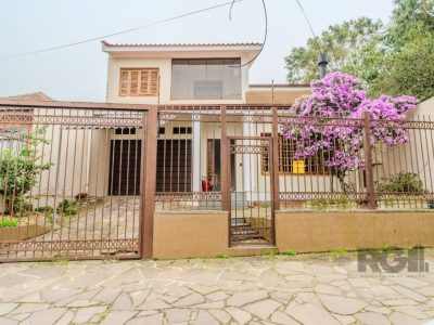 Casa à venda com 214m², 4 quartos, 1 suíte, 2 vagas no bairro Glória em Porto Alegre - Foto 55