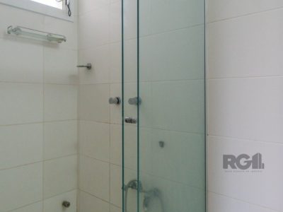 Casa à venda com 214m², 4 quartos, 1 suíte, 2 vagas no bairro Glória em Porto Alegre - Foto 16