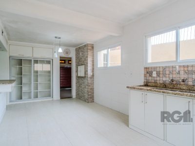 Casa à venda com 214m², 4 quartos, 1 suíte, 2 vagas no bairro Glória em Porto Alegre - Foto 38