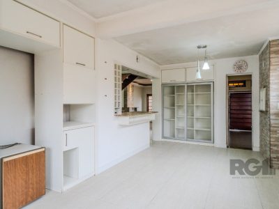 Casa à venda com 214m², 4 quartos, 1 suíte, 2 vagas no bairro Glória em Porto Alegre - Foto 37