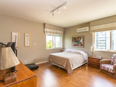 Apartamento à venda com 186m², 4 quartos, 1 suíte, 1 vaga no bairro Rio Branco em Porto Alegre - Foto 21