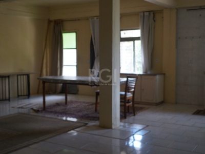 Casa à venda com 280m², 5 quartos, 1 vaga no bairro Partenon em Porto Alegre - Foto 14