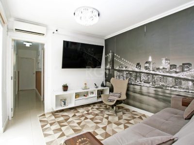 Apartamento à venda com 118m², 3 quartos, 1 suíte, 1 vaga no bairro Petrópolis em Porto Alegre - Foto 3