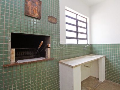 Apartamento à venda com 118m², 3 quartos, 1 suíte, 1 vaga no bairro Petrópolis em Porto Alegre - Foto 28