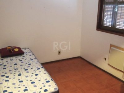 Casa à venda com 210m², 4 quartos, 2 vagas no bairro Petrópolis em Porto Alegre - Foto 22