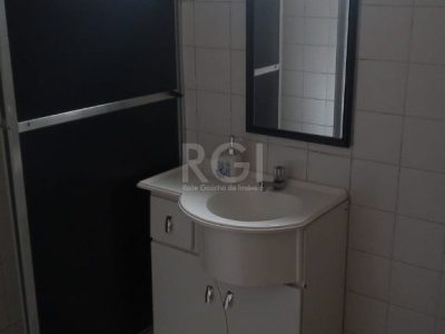 Casa à venda com 210m², 4 quartos, 2 vagas no bairro Petrópolis em Porto Alegre - Foto 24