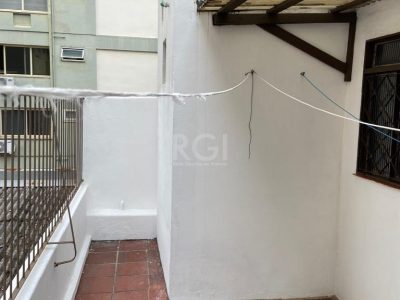 Casa à venda com 210m², 4 quartos, 2 vagas no bairro Petrópolis em Porto Alegre - Foto 36