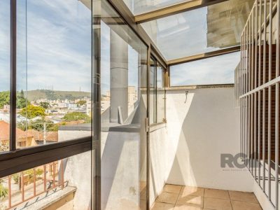 Apartamento à venda com 78m², 2 quartos, 2 vagas no bairro Jardim Botânico em Porto Alegre - Foto 2