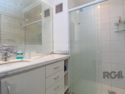 Apartamento à venda com 87m², 2 quartos, 1 suíte, 2 vagas no bairro Petrópolis em Porto Alegre - Foto 4