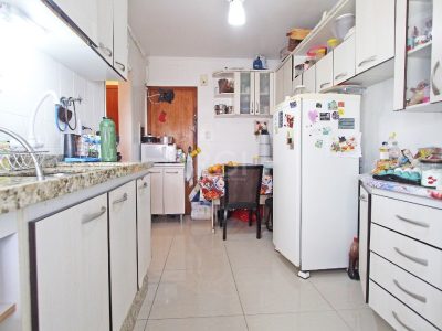 Apartamento à venda com 90m², 3 quartos, 1 vaga no bairro Menino Deus em Porto Alegre - Foto 4