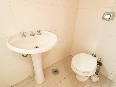 Apartamento à venda com 337m², 3 quartos, 3 suítes, 4 vagas no bairro Moinhos de Vento em Porto Alegre - Foto 27