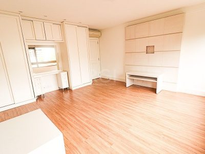 Apartamento à venda com 337m², 3 quartos, 3 suítes, 4 vagas no bairro Moinhos de Vento em Porto Alegre - Foto 52