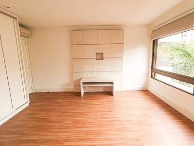 Apartamento à venda com 337m², 3 quartos, 3 suítes, 4 vagas no bairro Moinhos de Vento em Porto Alegre - Foto 57