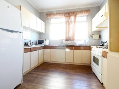 Apartamento à venda com 295m², 3 quartos, 1 suíte, 2 vagas no bairro Independência em Porto Alegre - Foto 8