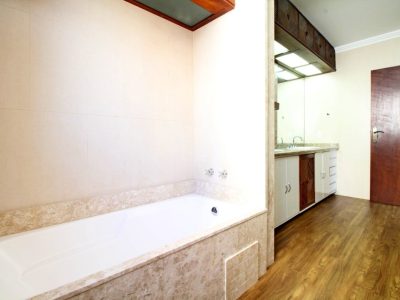 Apartamento à venda com 295m², 3 quartos, 1 suíte, 2 vagas no bairro Independência em Porto Alegre - Foto 21