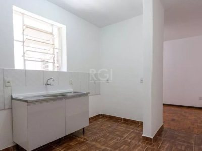 Apartamento à venda com 72m², 2 quartos no bairro Azenha em Porto Alegre - Foto 2