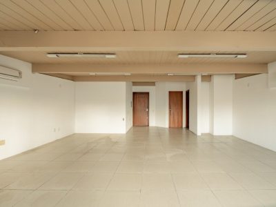 Conjunto/Sala à venda com 320m², 3 vagas no bairro Petrópolis em Porto Alegre - Foto 45