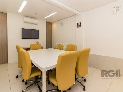 Conjunto/Sala à venda com 59m², 2 vagas no bairro Menino Deus em Porto Alegre - Foto 13