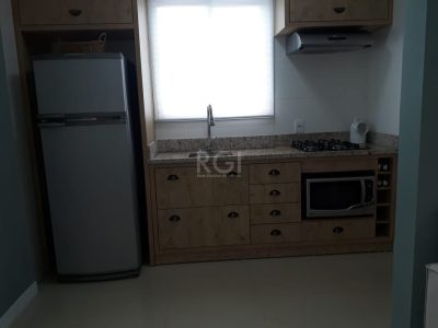 Apartamento à venda com 73m², 2 quartos, 1 suíte, 1 vaga no bairro Navegantes em Capão da Canoa - Foto 17