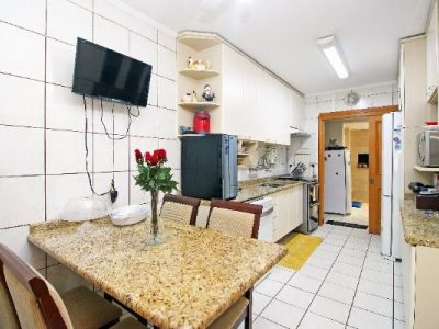 Apartamento à venda com 126m², 3 quartos, 1 vaga no bairro Petrópolis em Porto Alegre - Foto 28