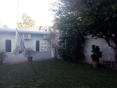 Casa à venda com 269m², 2 quartos, 3 vagas no bairro Vila Ipiranga em Porto Alegre - Foto 15