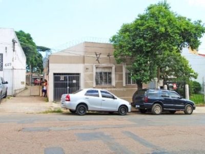 Casa à venda com 468m², 5 quartos no bairro Medianeira em Porto Alegre - Foto 34