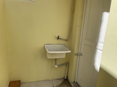 Apartamento à venda com 70m², 2 quartos, 1 suíte no bairro São João em Porto Alegre - Foto 3